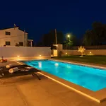 Modern 300M2 Villa - King Beds & Leisure Zone * Tinjan