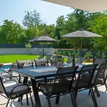 Modern 300M2 Villa - King Beds & Leisure Zone Вилла *