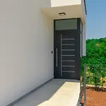 Вилла Modern 300M2 Villa - King Beds & Leisure Zone Tinjan