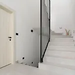 Modern 300M2 Villa - King Beds & Leisure Zone Вилла