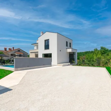 Modern 300M2 Villa - King Beds & Leisure Zone Вилла *