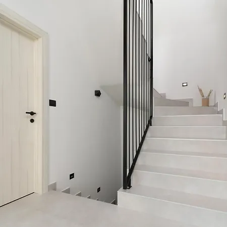 Modern 300M2 Villa - King Beds & Leisure Zone Вилла