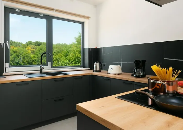 Βίλα Modern 300M2 Villa - King Beds & Leisure Zone